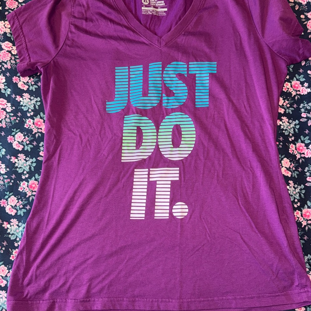 Nike Purple T-Shirt with Striped Graphic - “Just Do It” tee - Workout